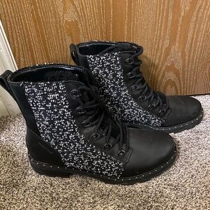 Sorel Lennox Lace Cozy Waterproof Boots